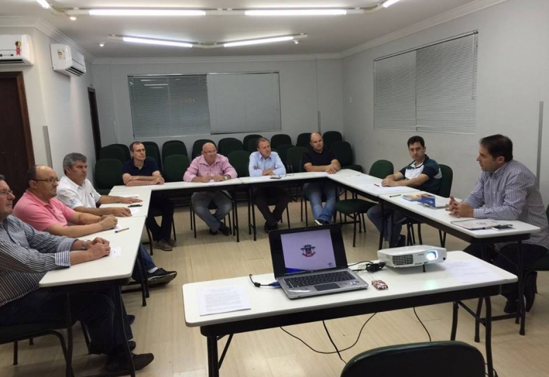 Pra Vida - ACIC reúne diretoria