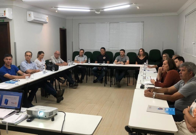 Pra Vida - Diretoria realiza reunião referente ao mês de março