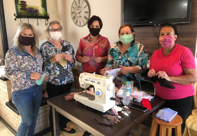 Pra Vida - Mais de mil máscaras já confeccionadas