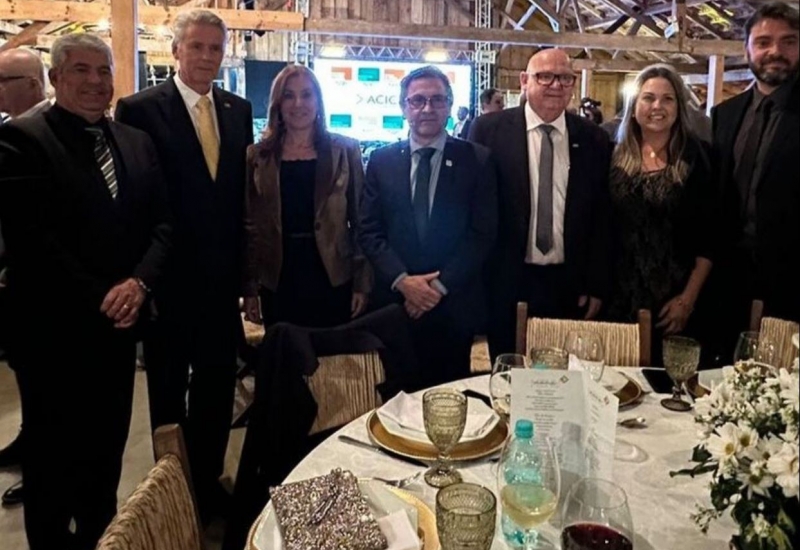 Pra Vida - Posse do empresário José Tombini em Caçador