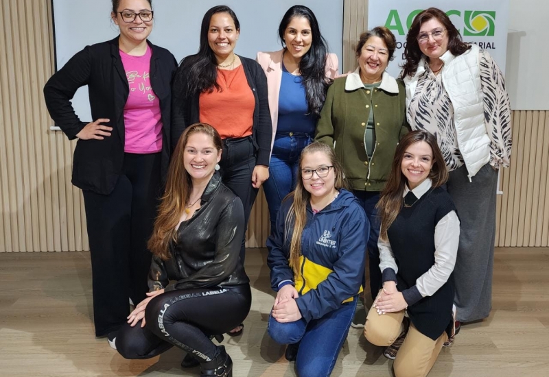 Pra Vida - Nucleadas participam de Psicoterapia Sistêmica Empresarial