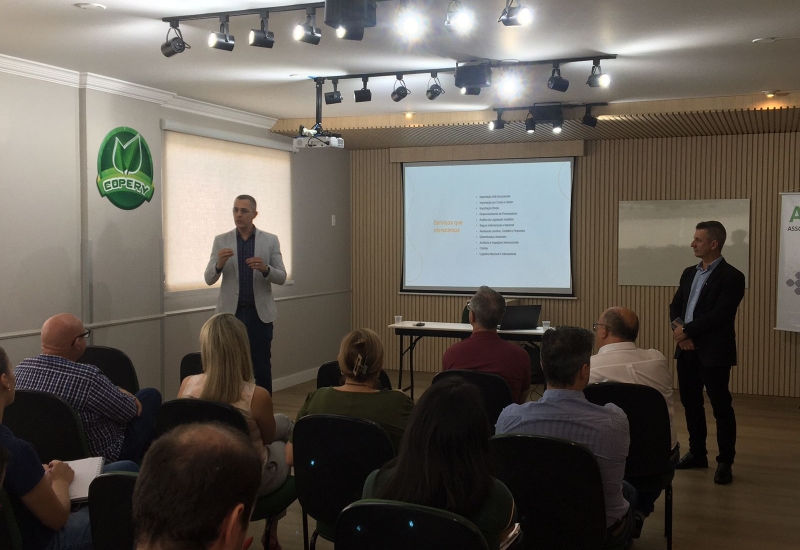 Pra Vida - Acic promove Workshop sobre importação