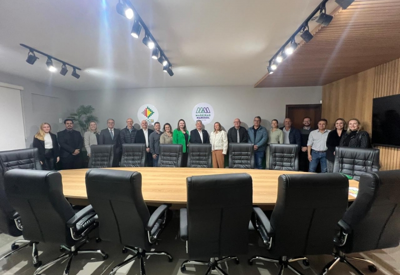 Pra Vida - Amarildo Niles conduz primeira reunião em seu retorno à presidência