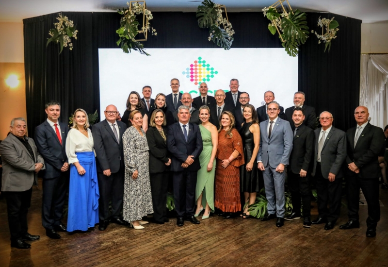 Pra Vida - Amarildo Niles é empossado para seu terceiro mandato à frente da Acic