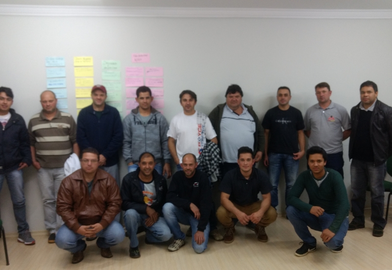 Pra Vida - Núcleo de Automecânicas reúne colaboradores para saber de necessidades para capacitação