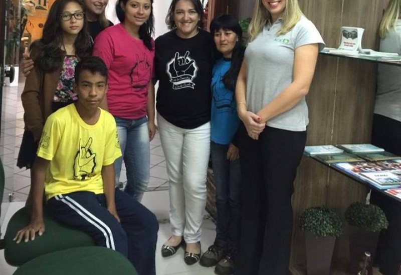 Pra Vida - Alunos da Apadac visitam ACIC