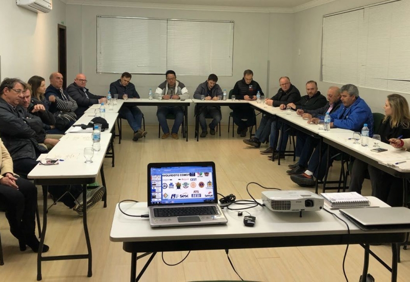 Pra Vida - Reunião da Diretoria define ações para os próximos dias.