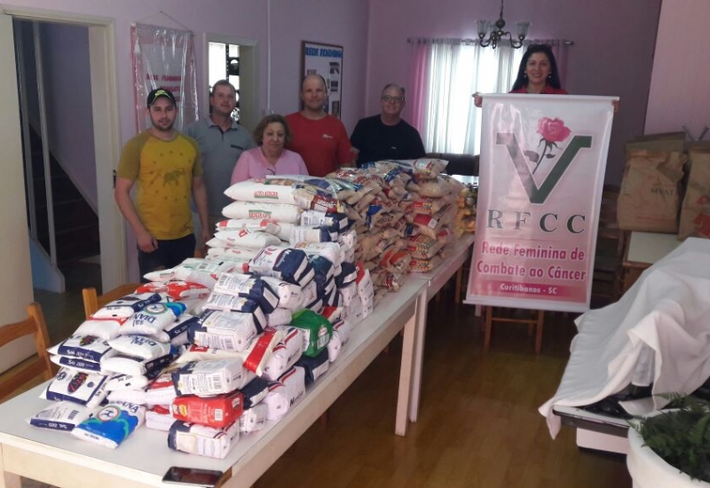 Pra Vida - Mais de 600 quilos arrecadados na “Decoração Solidária”