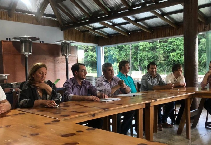 Pra Vida - ACIC representada em reunião Plenária da Regional Meio-Oeste