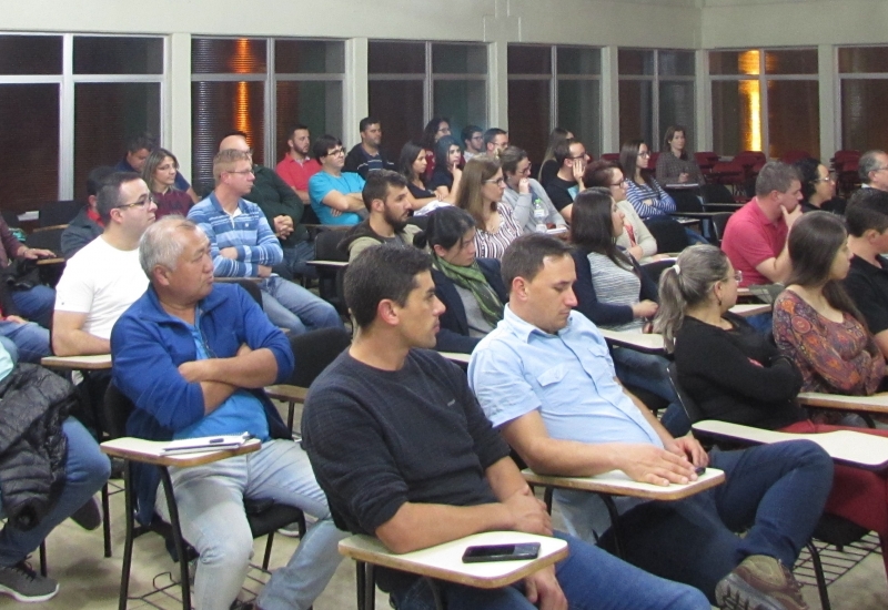 Pra Vida - Núcleo de Empresários de Santa Cecília recebe palestra sobre E-Social