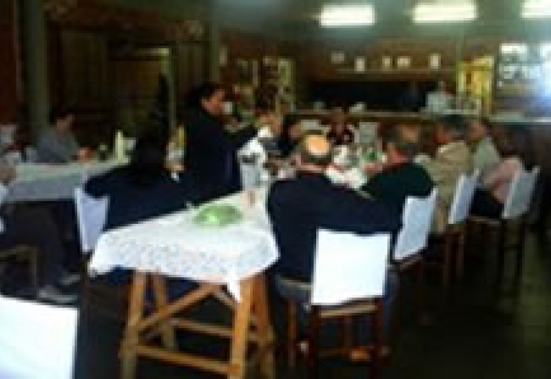 Pra Vida - O Núcleo de Apicultores de Curitibanos e Região encerrou as atividades de 2010 com um almoço de confraternização