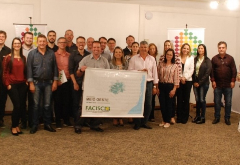 Pra Vida - ACIC participa de Plenária Regional