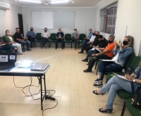 Acic Curitibanos - ACIC promove reunião presencial com seus diretores depois de quase 7 meses.