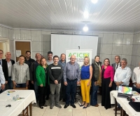 Acic Curitibanos - Diretores participam de reunião para elaborar planejamento anual